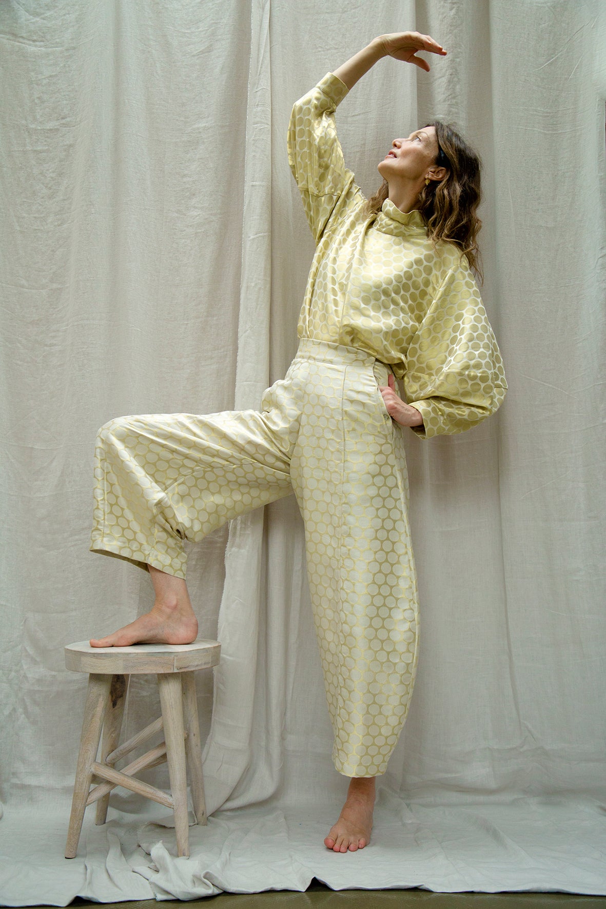 Rachel Landon - Herbalist, Naturopathic Iridologist & Mother