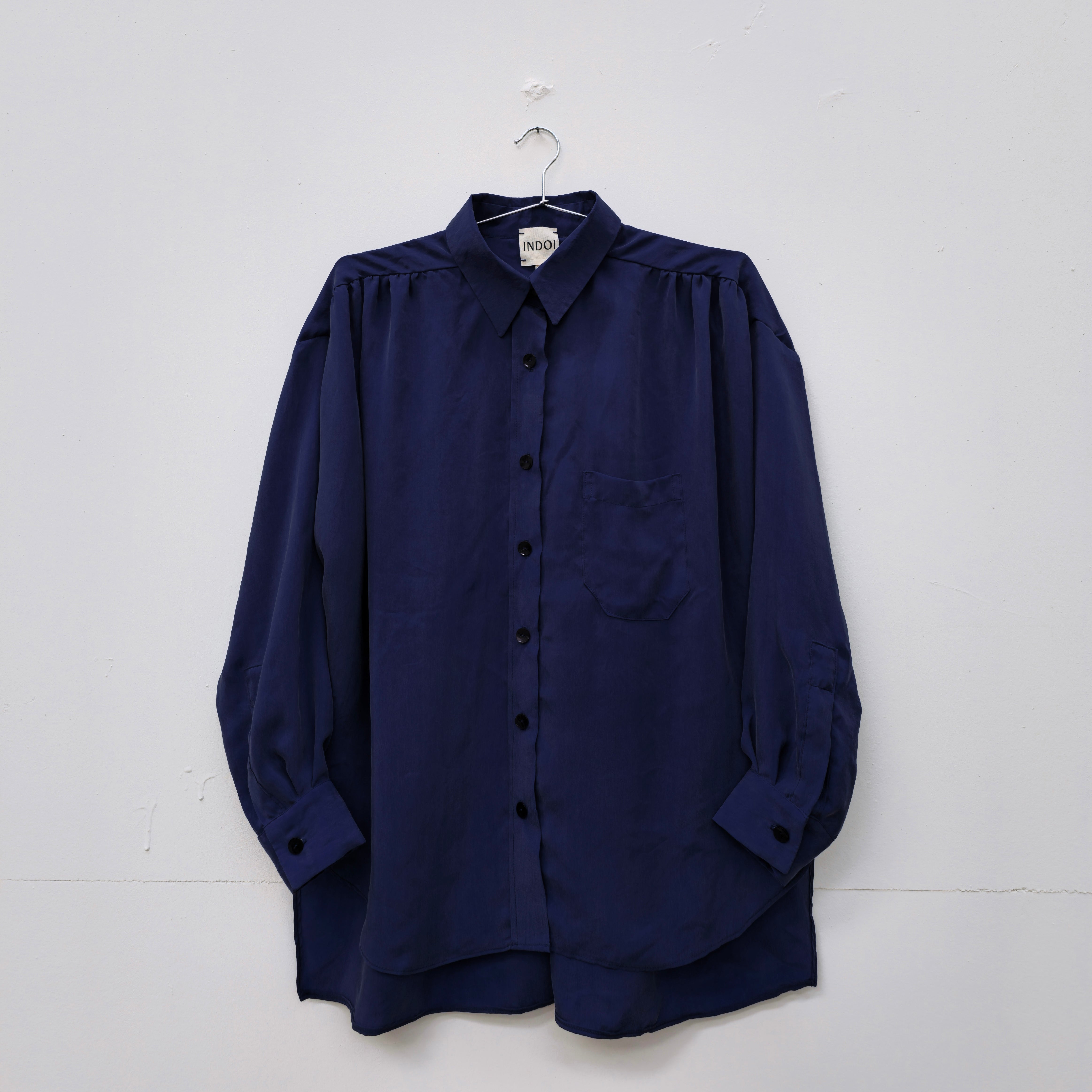 margaritte oversize shirt i midnight blue
