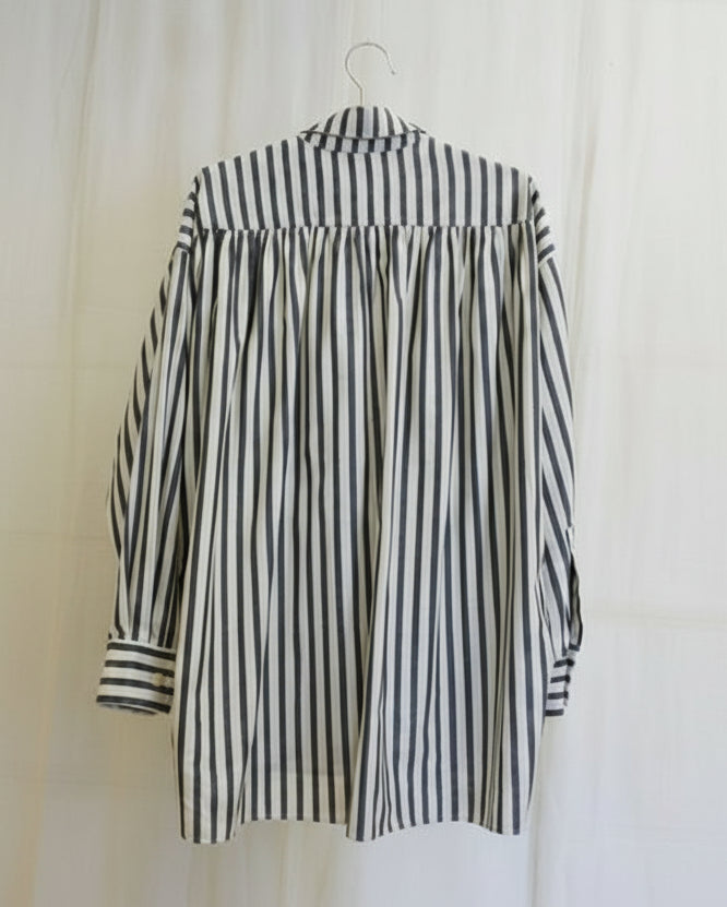 margaritte oversize shirt i black white stripe regenerative cotton
